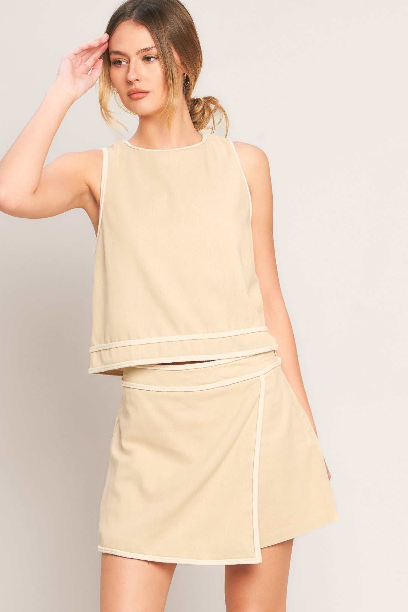 ELEVATED ESSENTIAL WOVEN TOP