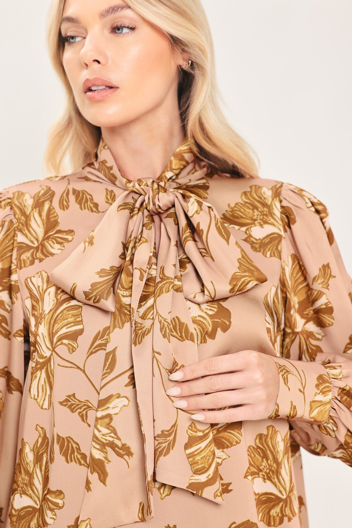 MAUVE MOMENT MAUVE PRINTED TIE-FRONT BLOUSE