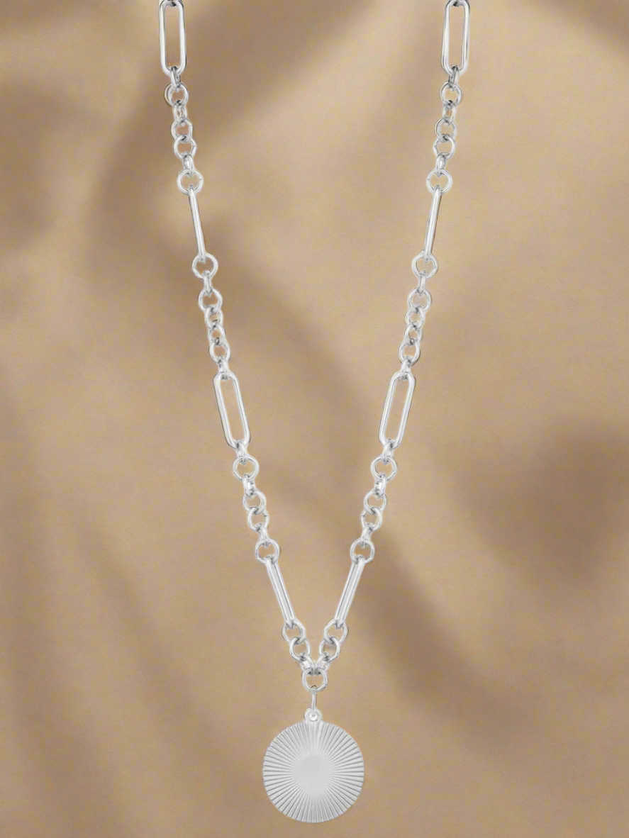 Sophisticated Chain with Textured Pendant Necklace