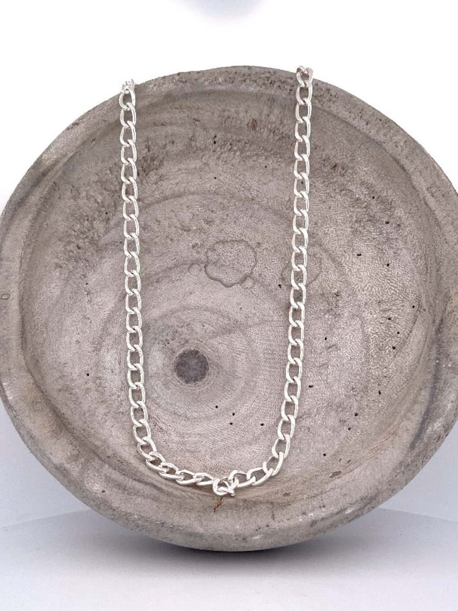 Urban Edge Curb Style Chain Necklace