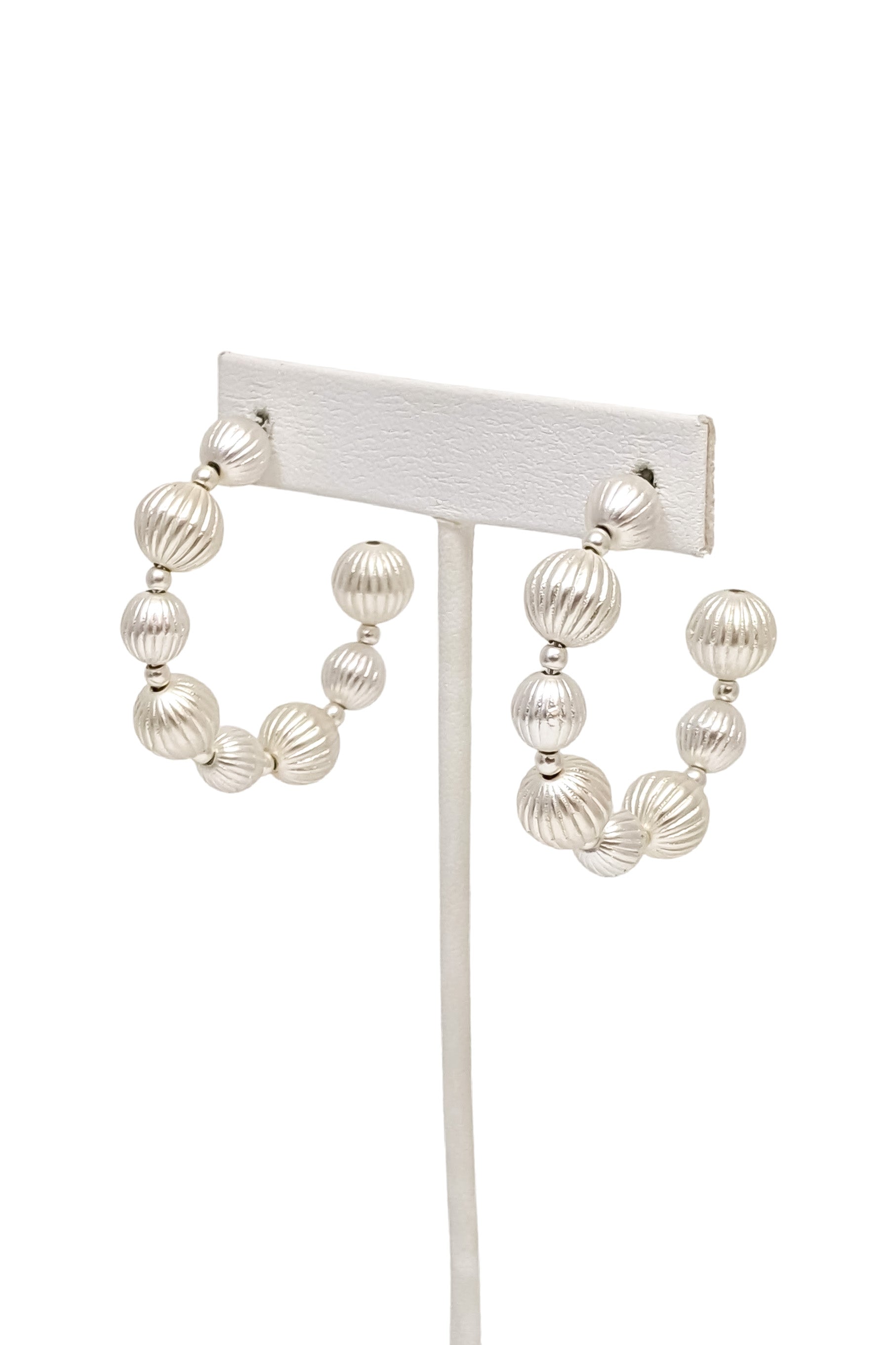 Exquisite Ribbed Bead Hoop Earrings