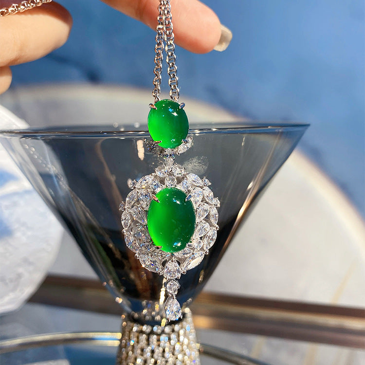 New Temperament High Ice Green Chalcedony Clavicle Chain Heavy Industry Full Diamond Zircon Inlaid Emerald Double Egg Pendant Necklace For Women