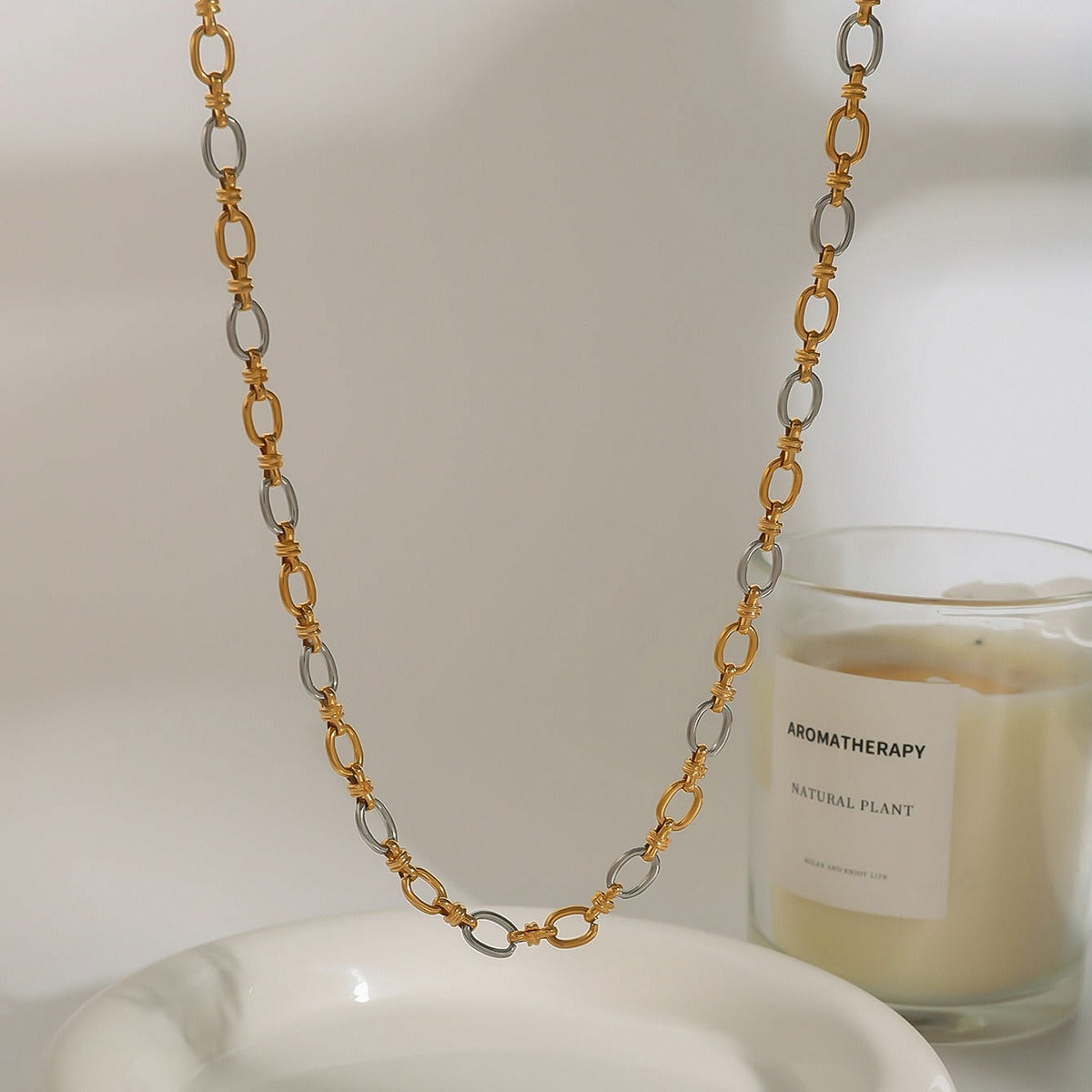 18K gold chain with gold and silver color matching design simple and elegant necklace bracelet set