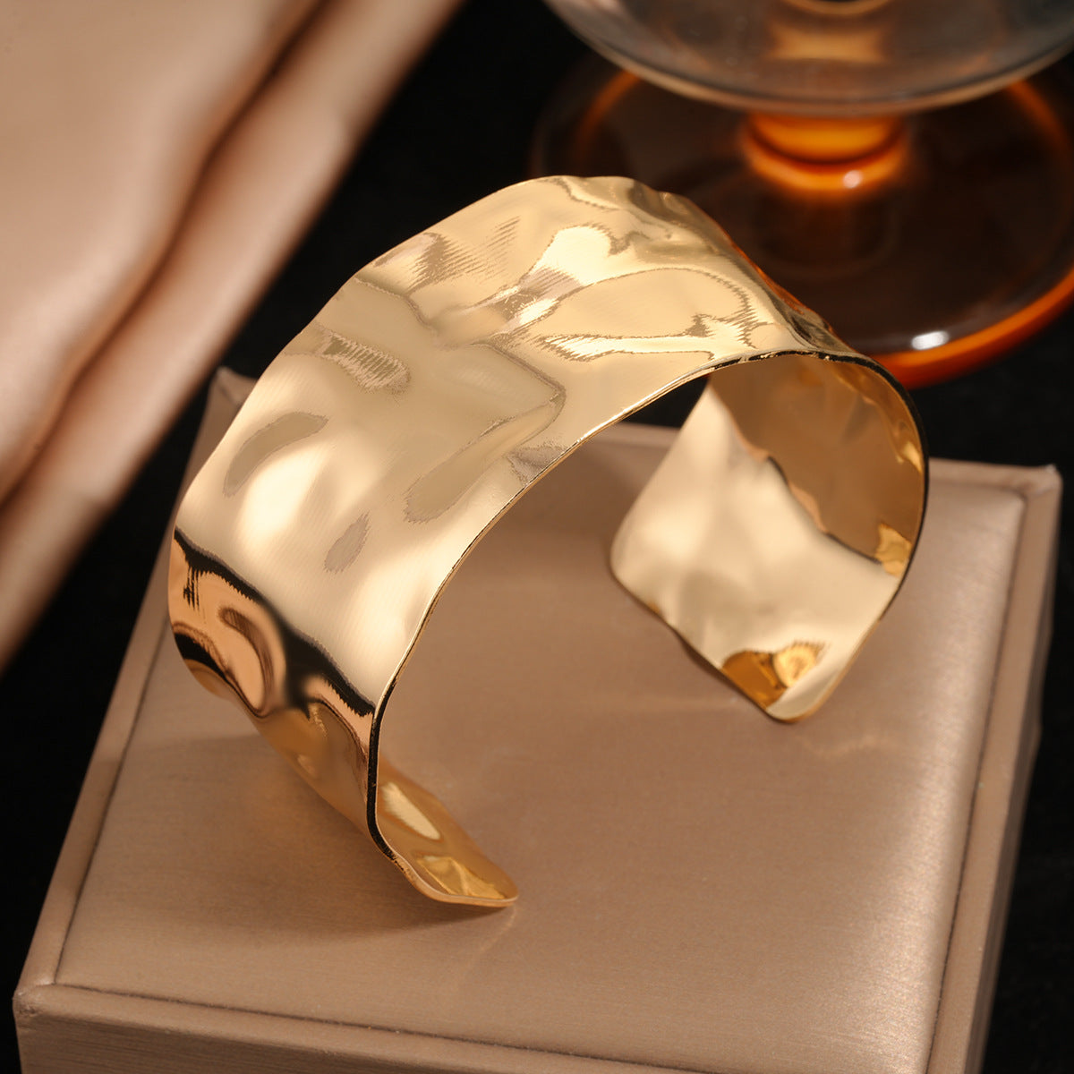 European & American Style Cold Rolled Steel Fade Resistant Bangle, 18K Gold Plated Fashion Personalized Irregular Design Textured Bracelet