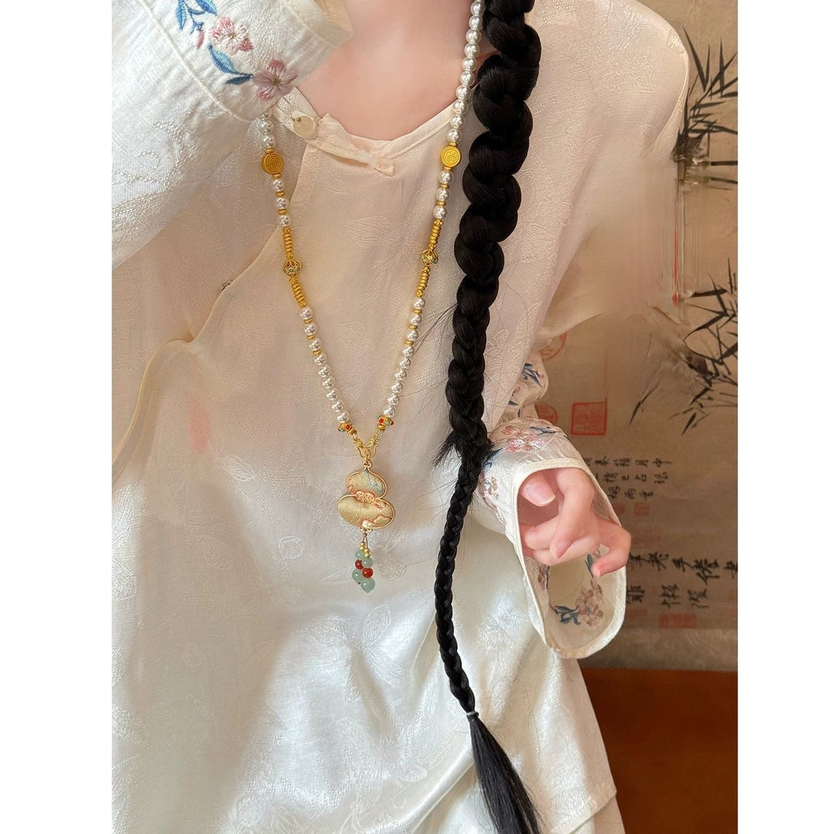 Chinese-style Song Brocade Double-sided Gourd Imitation Pearl New Chinese-style Necklace For Women, Long Ethnic-style Accessory For Cheongsam And Sweater