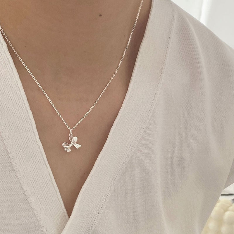 S925 Sterling Silver Pearl Necklace For Women, Niche Design, Light Luxury, Stylish And Versatile, High-End Clavicle Chain Accessory, Trendy