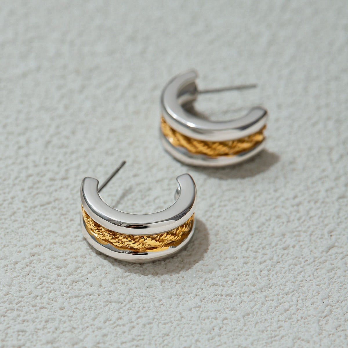 18K gold C-shaped earrings with gold and silver color matching design, trendy and unique