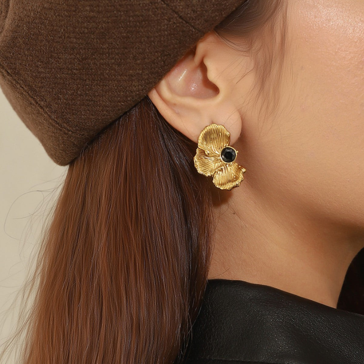 Stainless Steel Earrings With Geometric Pleats 18k Gold