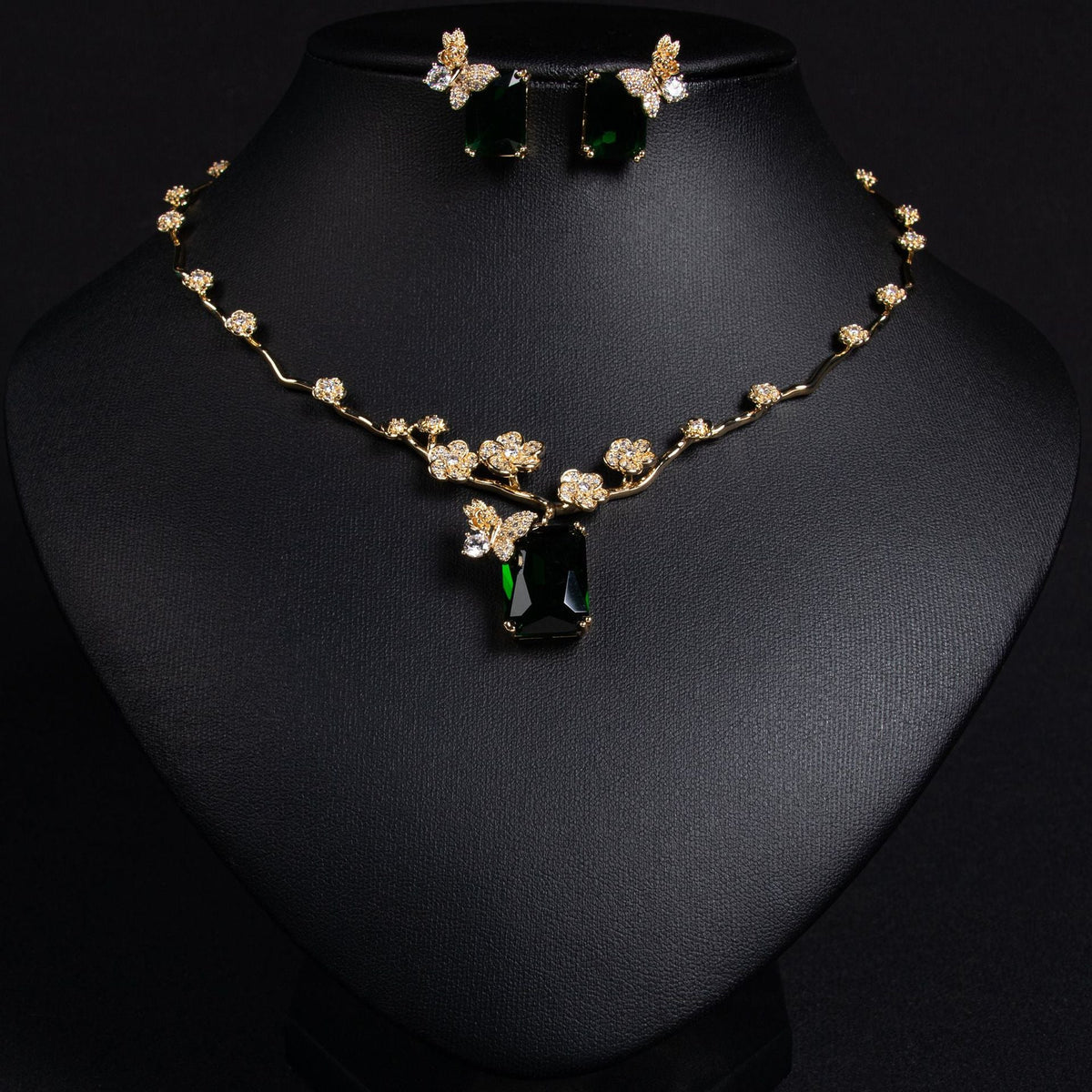 European And American New Ruby Necklace Earrings Suit Simple Joker Fashion Square Zircon Necklace Clavicle Chain Wholesale