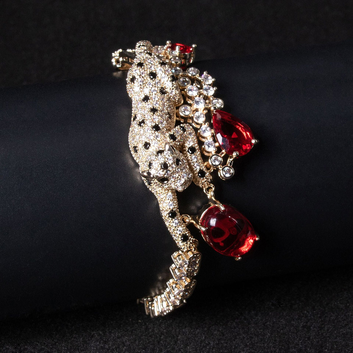 Cross-border Fall Into The Galaxy Exquisite Cheetah Bracelet High-level Egg Face Bracelet Micro-inlaid Full Of Diamonds Light Luxury Jewelry Wholesale