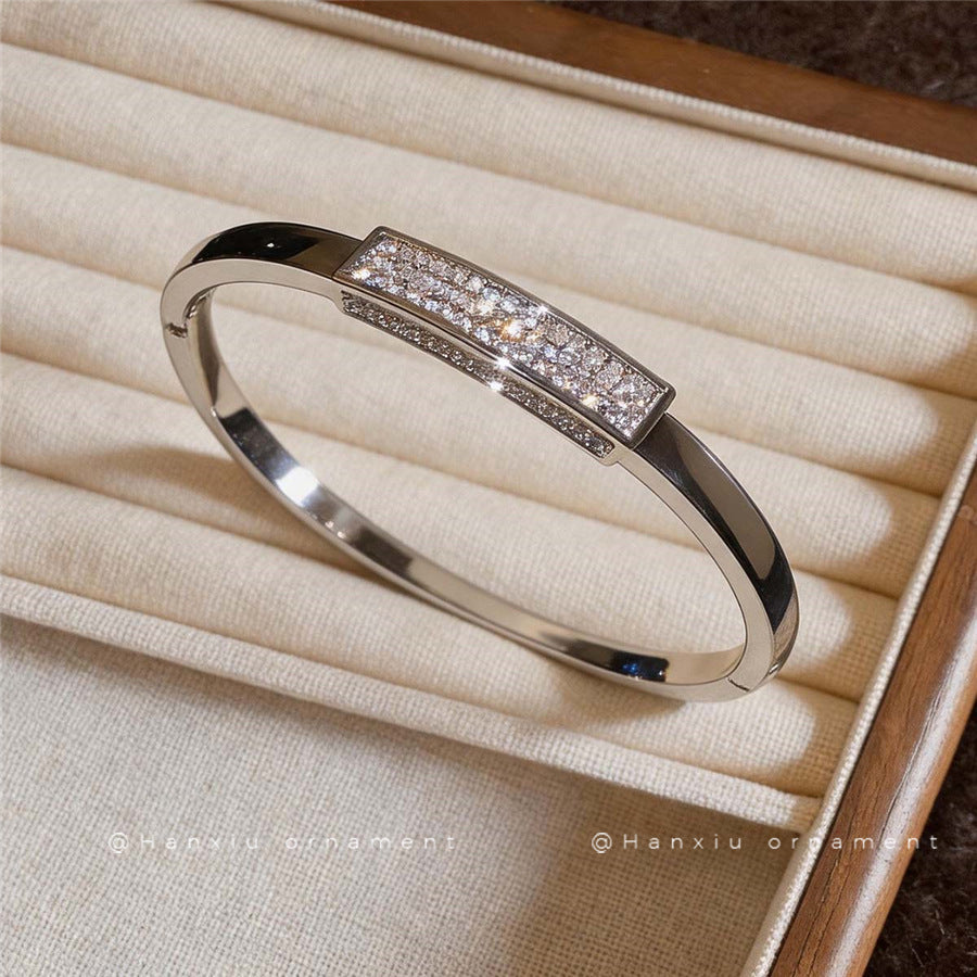 Stainless Steel Full Paved Zircon Clasp Bangle For Women, 18K Gold Plated, INS European American Trendy Versatile Light Luxury Personality Bracelet