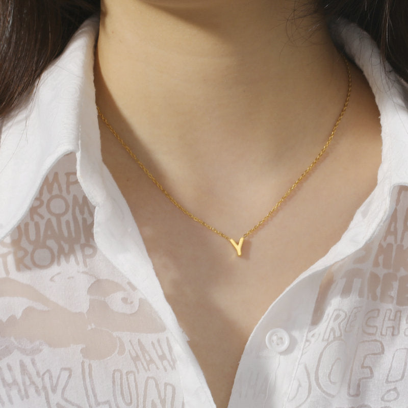 Hot-Selling Welded 26 Letters 18K Real Gold Electroplated Non-Fading Small Pendant Jewelry 304 Material Stainless Steel Necklace