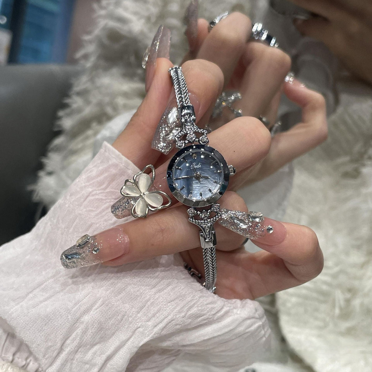 Stylish And Minimalist Alloy Womens Watch