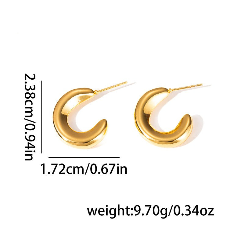 18K Gold C-Shaped Design Simple and Fashionable Earrings