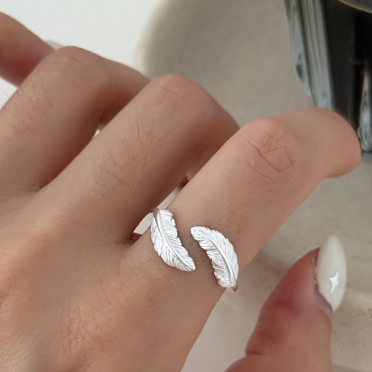Ladies 925 Sterling Silver Niche Plain Band Zircon Ring, Light Luxury High-end Heavy Craft Stackable Tarnish Resistant