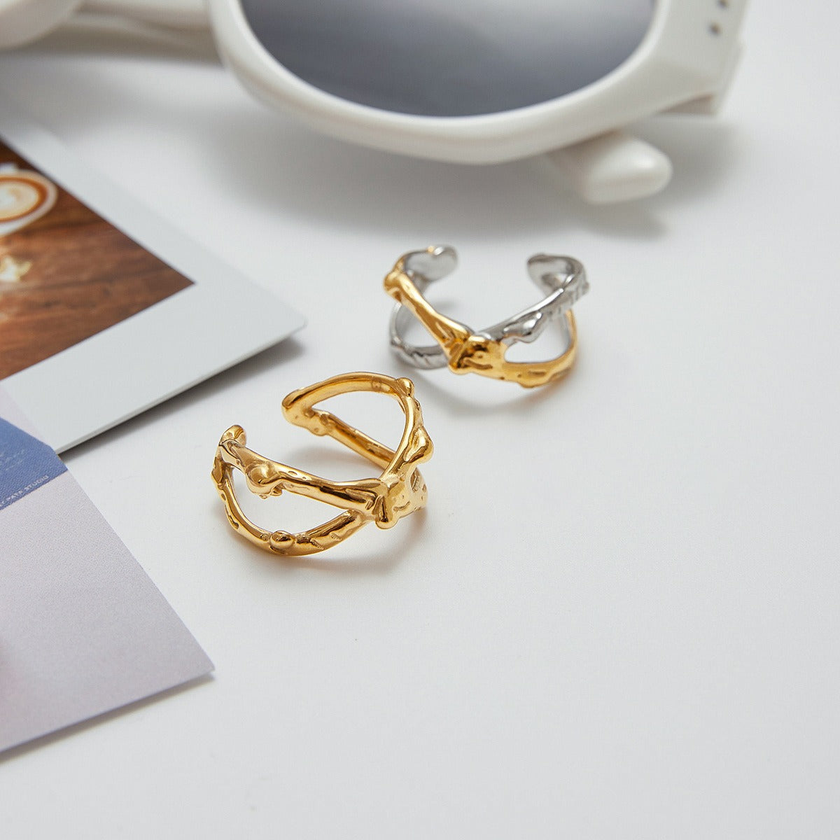18K gold X-shaped ring with textured design, simple and personalized