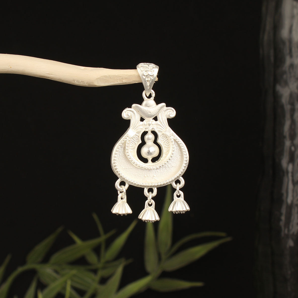 Butterfly Pendant Inlaid With A Bell