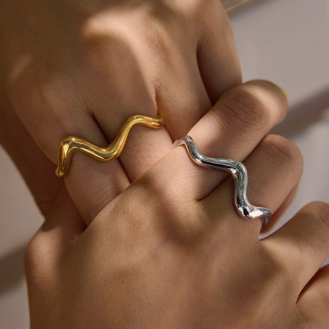 Wave Double Finger Ring Collection