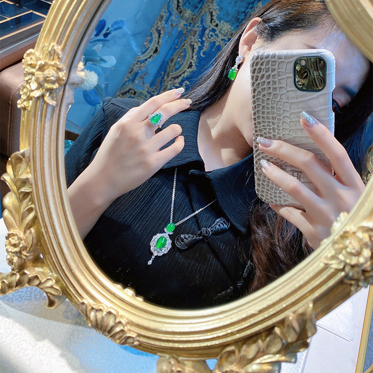 New Temperament High Ice Green Chalcedony Clavicle Chain Heavy Industry Full Diamond Zircon Inlaid Emerald Double Egg Pendant Necklace For Women