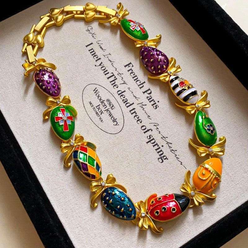 Second-Hand Vintage Jewelry With Diamond-Encrusted Flowers And Heart Necklaces, Retro Elegant Clavicle Chains, Light Luxury And High-End Necklaces