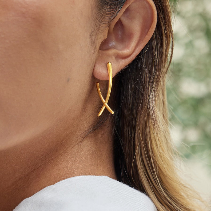 18k gold cross earrings