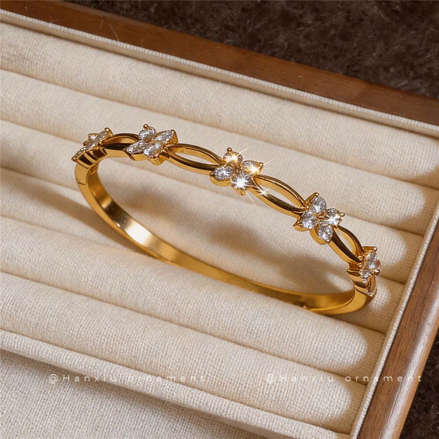 Stainless Steel Full Paved Zircon Clasp Bangle For Women, 18K Gold Plated, INS European American Trendy Versatile Light Luxury Personality Bracelet