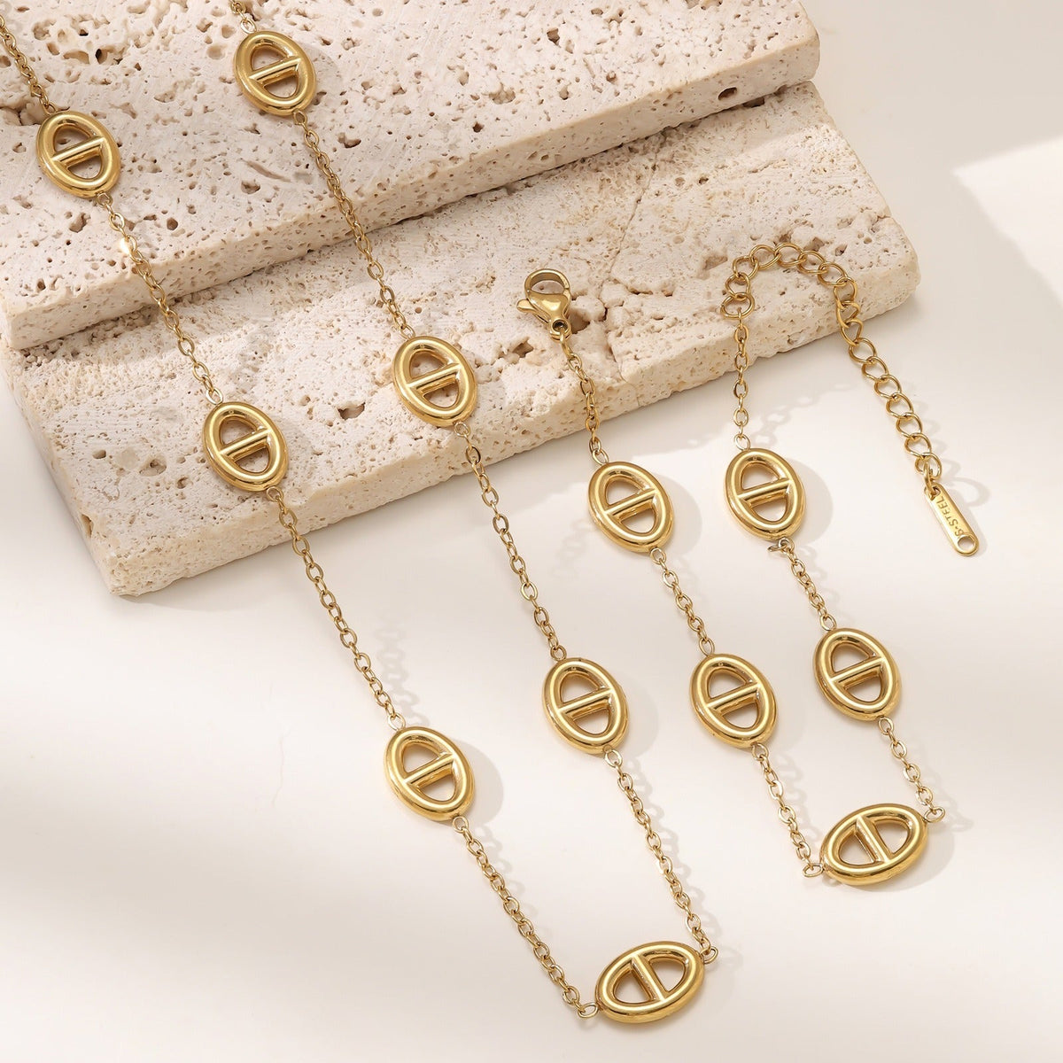 18K Gold Pig Nose Necklace and Bracelet Set