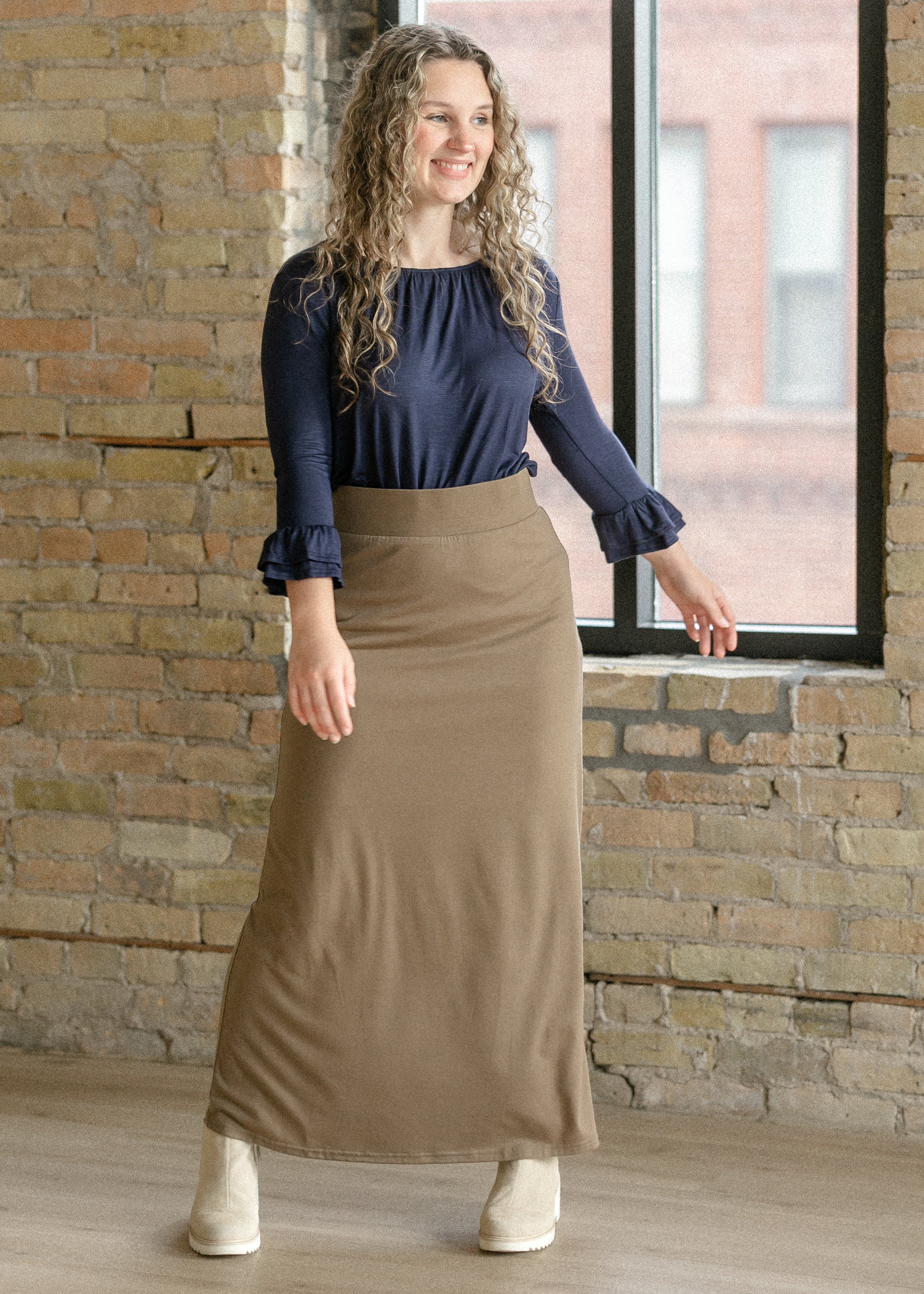 Essential Navy Ruffled 3/4 Sleeve Top