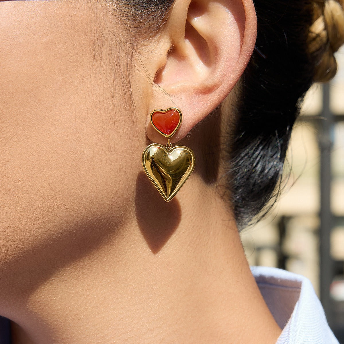18K gold heart-shaped luxury earrings