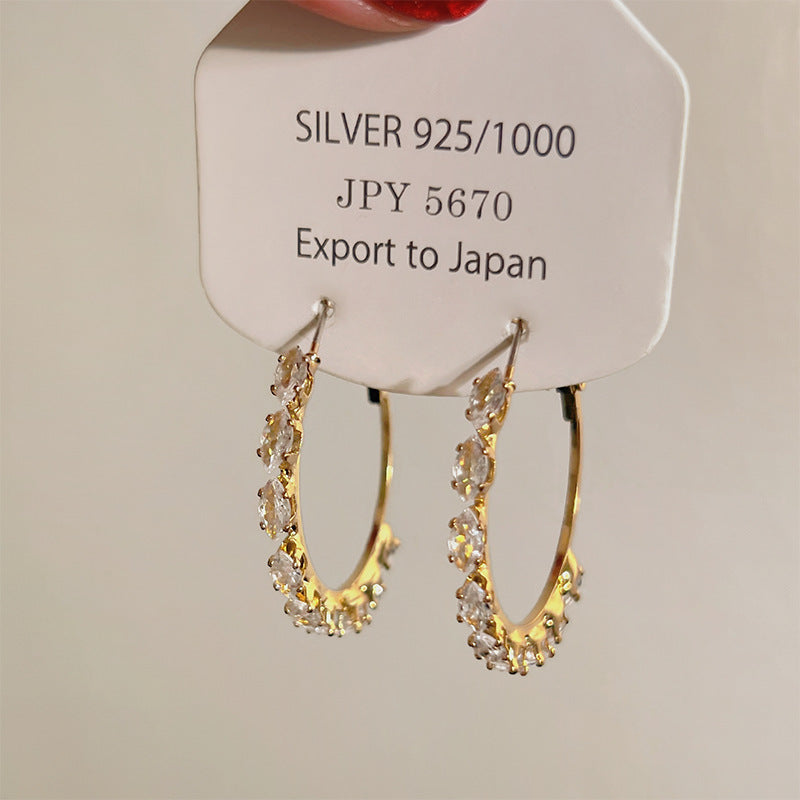 925 Silver Needle Internet Celebrity Same Style Gold Earrings Women's Light Luxury High-end Elegant All-match Earrings Retro New Earrings