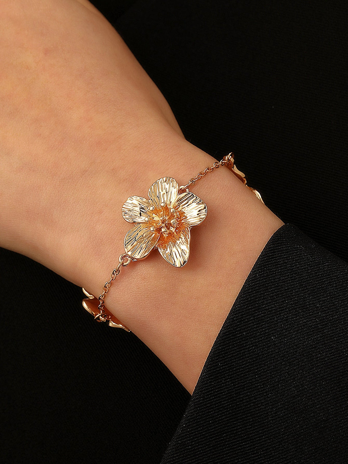 European And American Cross-Border Jewelry Pleated Texture Design Flower Earrings Necklace Bracelet Anklet Ring Bracelet Set For Women