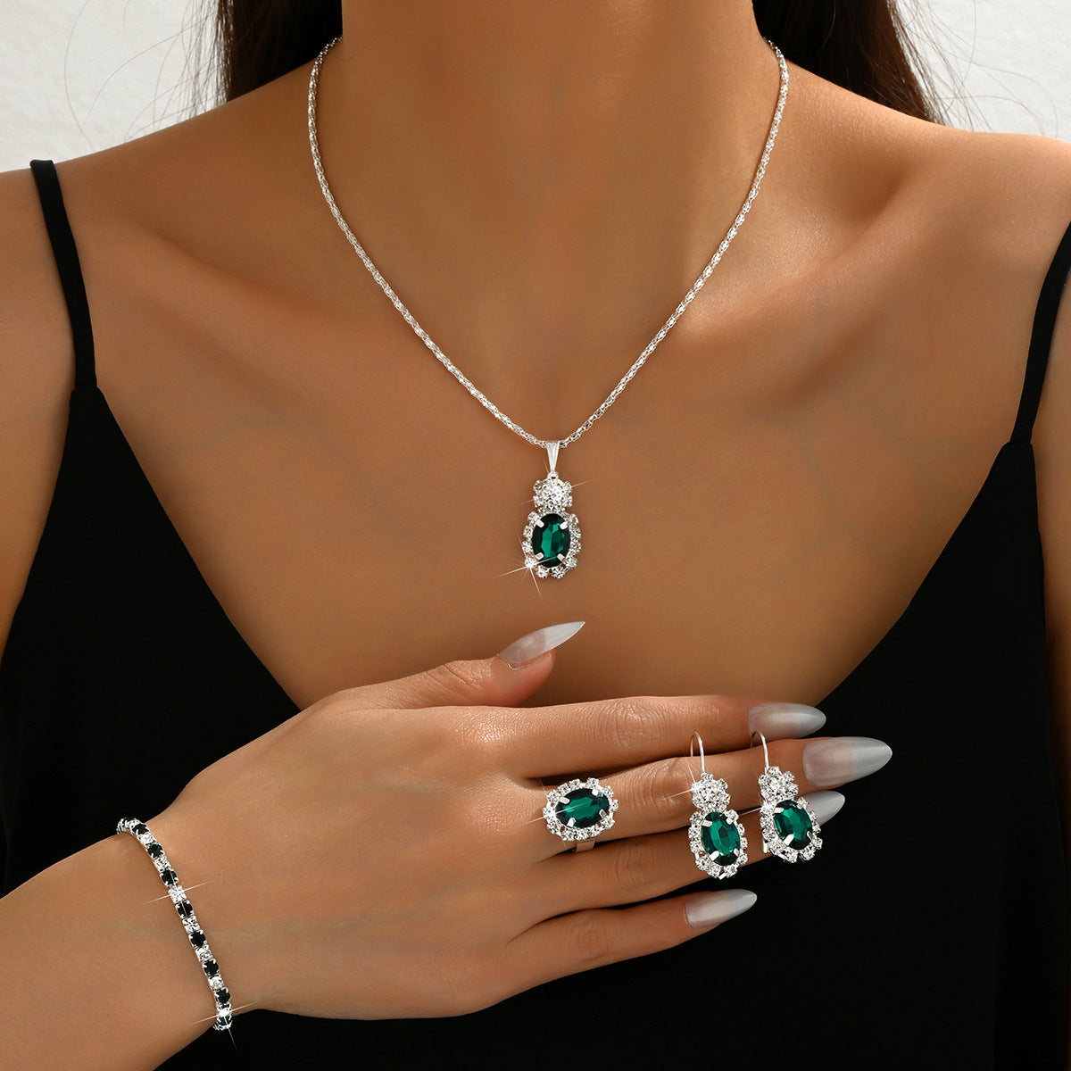 European And American Wholesale Four-Piece Set Of Diamond-Encrusted New Heart-Shaped Water Drop Rhinestone Necklace Earrings Ring Four-Piece Set For Women Cross-Border